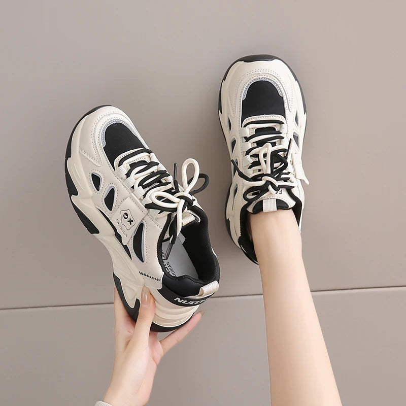 (Copia) shoes for women leather Leisure breathability Korean fashion Versatile student autumn casual sneakers Dad's shoes Flat 2024